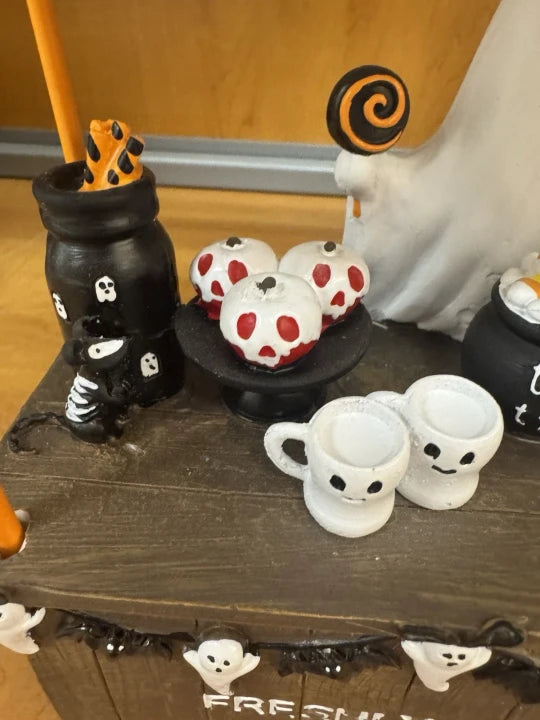👻 Halloween Coffee Stand Decoration – Cute Mini Café Decor For Desk & Home